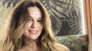 Free Naked ShanyaBenet